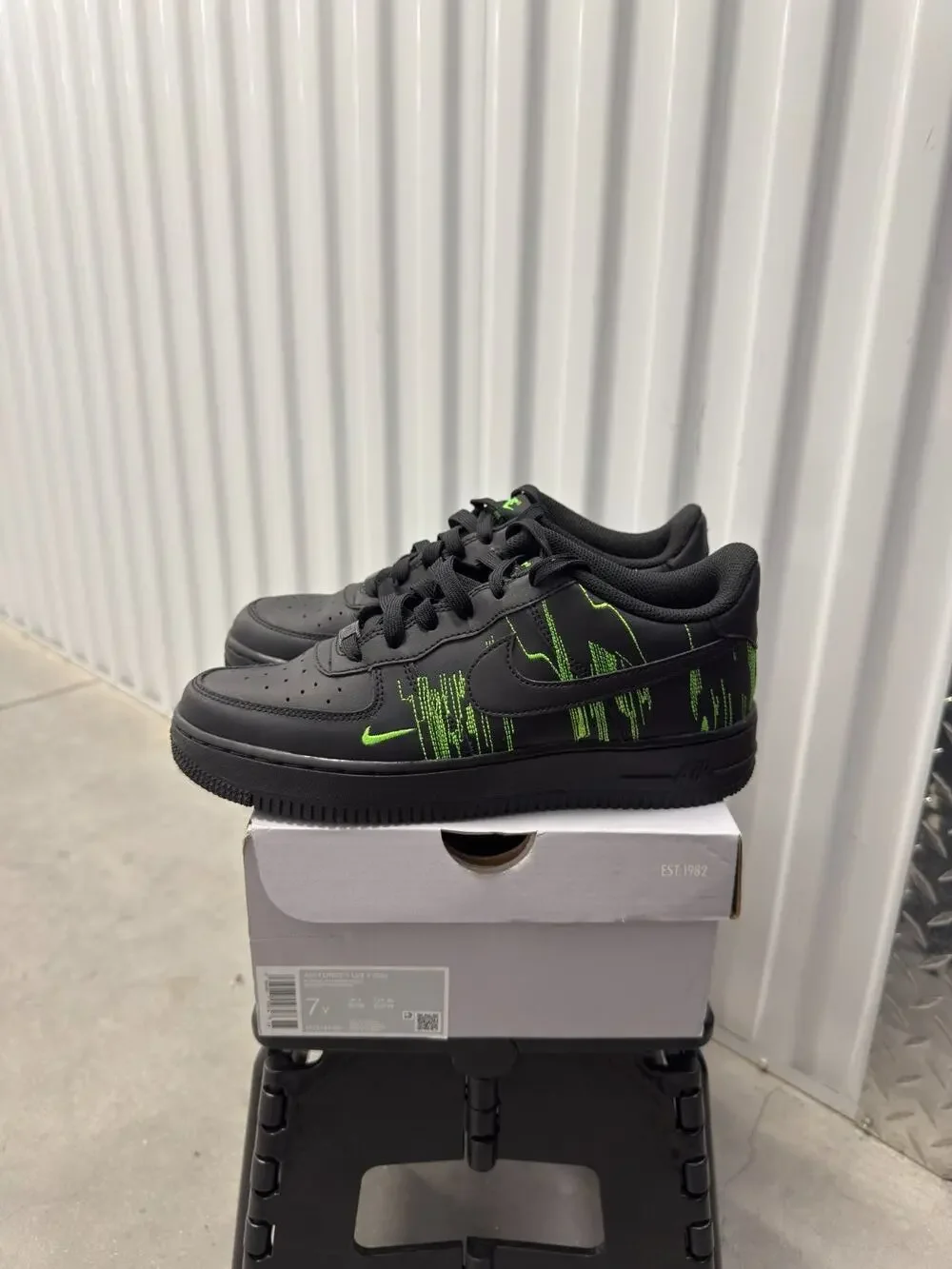 Nike Air Force 1 Matrix Black Green Size 7y GS - HV4763-001